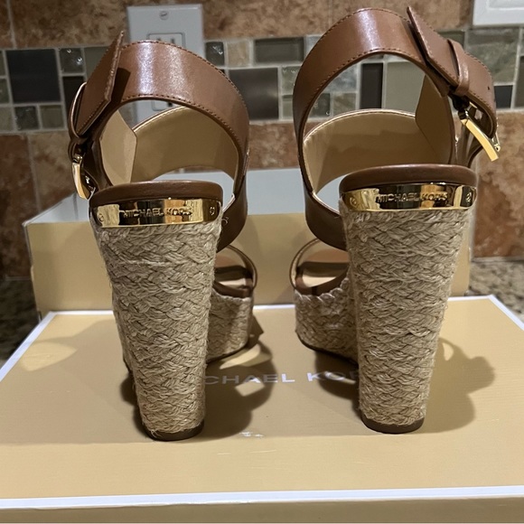 🎉HP🎉 Michael Kors Poesy Wedge Sandals in Luggage Color - Picture 6 of 13